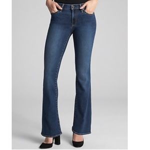 NWOT Gap Perfect Boot Jeans